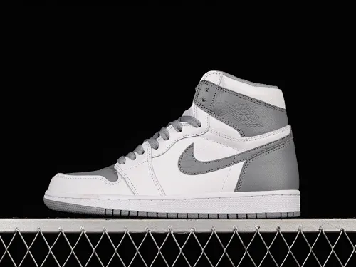 All categories Air Jordan Jordan series basketball shoes Air Jordan 1 High Pure original Air Jordan 1 High OG "Stealth" AJ1 Joe 1 white gray 555088-037